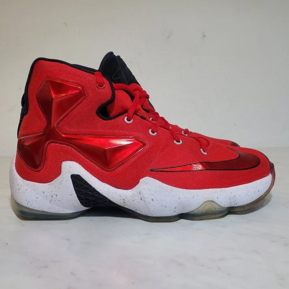 Nike LeBron XIII GS Athletic Shoes 6Y US Red Logo High Top Basketball Sneakers